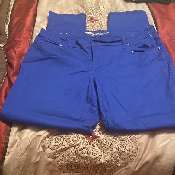 Blue Old Navy the Sweet Heart💙💙 jeans - Picture 4 of 4